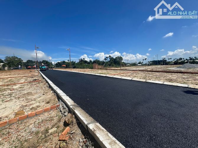 🚘 Ở đâu có đất, ở đó có em! NHỈNH 1 TỎI - SẴN SỔ🌟 GIÁP LIỀN MẶT TIỀN ĐƯỜNG HUYỆN🌟 🔹