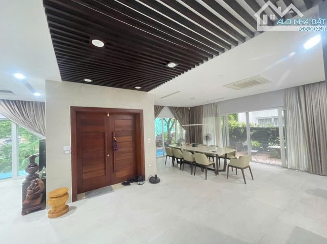 BÁN SIÊU BIỆT THỰ SÂN VƯỜN VIP NHẤT ECOPARK – DT 347m², 3 TẦNG, MT 18m – GIÁ 66TỶ
