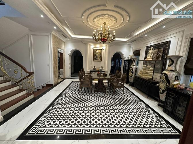 BÁN TÒA OFFICE MẶT PHỐ NGHĨA ĐÔ, 160M2 MẶT TIỀN 8M, NẰM CẠNH STARLAKE ĐẨNG CẤP