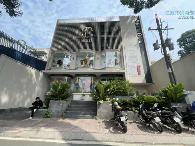 Bán biệt thự hẻm xe hơi HỒ BIỂU CHÁNH, P11, Phú Nhuận, 9,85x18m, 3 Tầng.