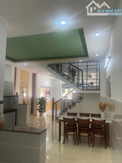 BÁN NHÀ 2 TẦNG TRẦN PHƯỚC THÀNH, KHUÊ TRUNG, ĐƯỜNG 10M5, GẦN CÔNG VIÊN THANH NIÊN, CHỈ 8TY