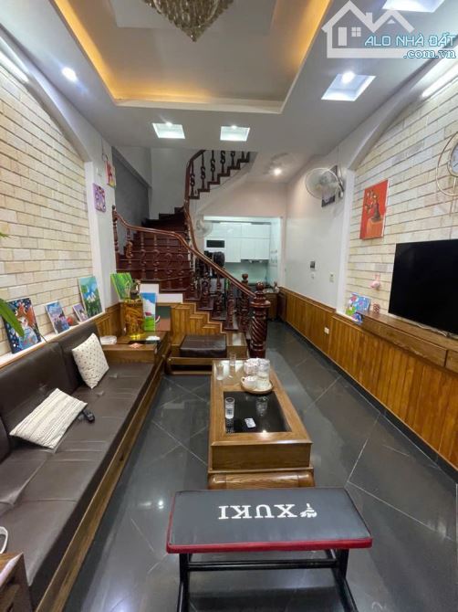 Hiếm!Dân xây Lê Đức Thọ 42m 10,8 tỷ (còn TL) 50m ô tô dừng đỗ, bãi đỗ xe gần nhà, 2 thoáng