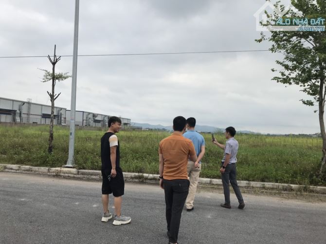 Bán lô đất 20.000m2 khu công nghiệp Yên Bình – Thái Nguyên, đất trả tiền 1 lần