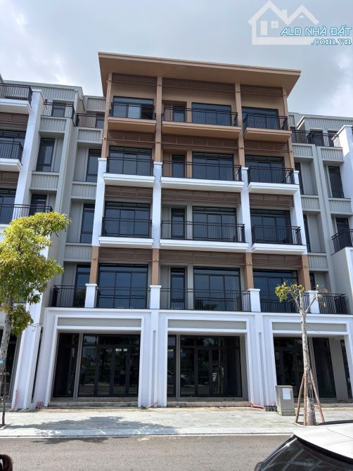 Shophouse mặt sông sở hữu phố dạo bộ ven sông siêu đẹp - Đối diện đảo vip - Sở hữu ngay