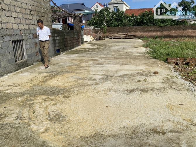 BÁN ĐẤT ĐÔNG HẠ - PHÚ CÁT - VỊ TRÍ ĐẸP - Ô TÔ CHẠY - FULL THỔ CƯ 100M 5MT GIÁ 2.4 TỶ