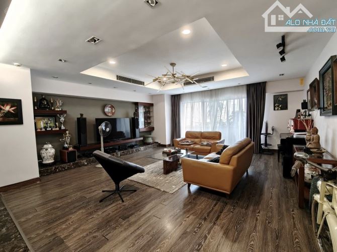 CẦN BÁN GẤP CHUNG CƯ CAO CẤP 88 LÁNG HẠ ĐỐNG ĐA LÔ GÓC 3PN 139M2 , BAN CÔNG - FULL NT