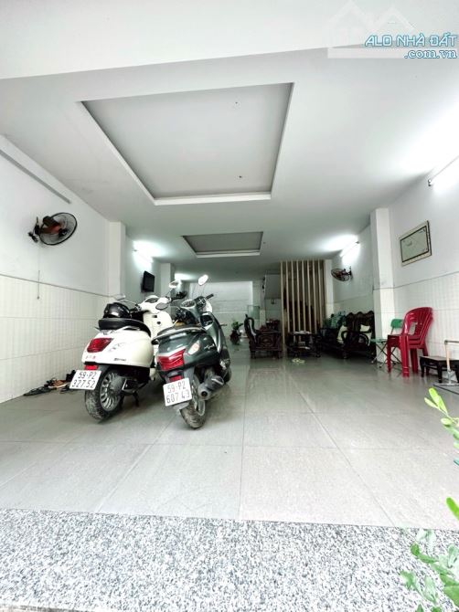 HIẾM-HẺM 8M THÔNG PHAN HUY ÍCH - TÂN BÌNH- DT 84M2- NGANG HIẾM 5M - NỞ HẬU- 3 TẦNG