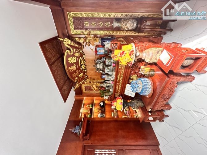 NHÀ 7 TẦNG THANG MÁY, NGÕ 50 PHỐ VÕNG THỊ, TÂY HỒ