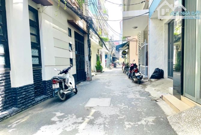 CĂN HỘ 4 TẦNG – HOÀNG DIỆU – 100M²– LÕI TRUNG TÂM TP – DÒNG TIỀN 135TR/NĂM – GIÁ CHỈ 6.X