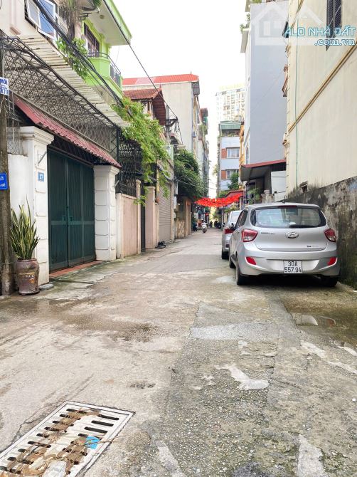 Mặt Ngõ Kinh Doanh phố Bồ Đề 14,8Tỷ - Nhà Thang Máy Nội Thất, Ngõ Thông Thoáng VF5 Dừng Đỗ