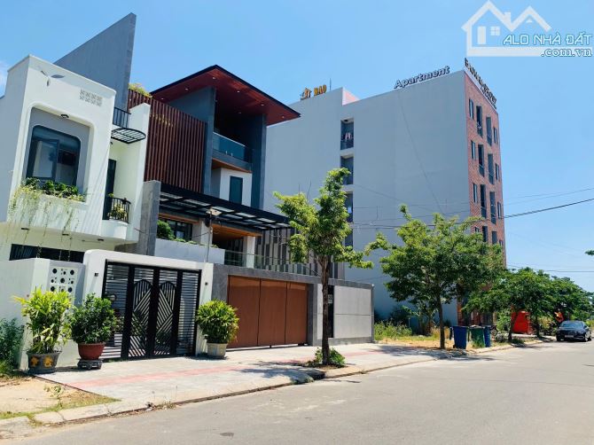 Bán lô góc 263m 2 mặt tiền đường Thâm Tâm Giao Phi Bình Khu Hoà Quý Ngũ Hành Sơn ngang 14m