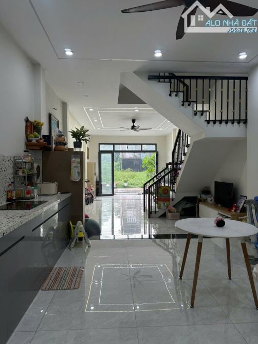 Bán Nhà Đường KDC Phú Lợi - Phạm Thế Hiển- 4.5m x 14.95m - 67.5m.2- 2 Lầu - 3PN - P7 Q8