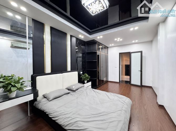 Cực phẩm Kim Giang 35m2*5T ở ngay, gần ô tô gần trường học, sổ vuông đẹp chỉ 7.6 tỷ