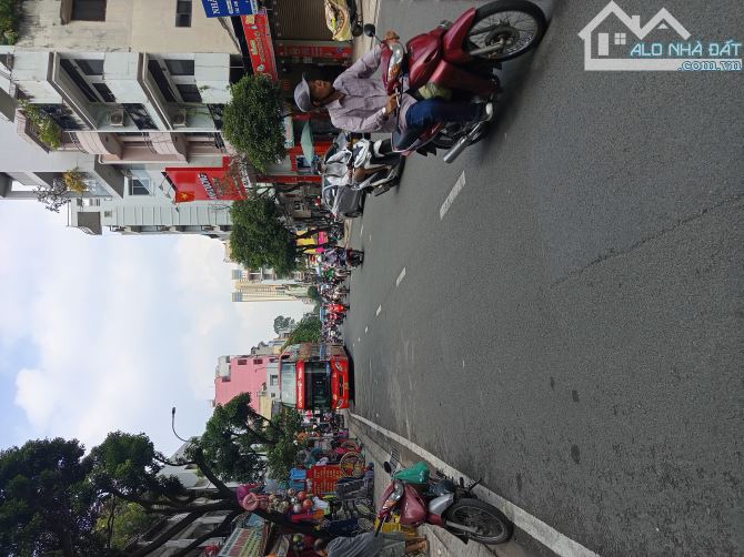 CC mới đẹp lầu 1 mặt tiền Nguyễn Trãi, Q.5, DT: 4 X 13m, 1 trệt 1 lửng, giá 2 tỷ 75.