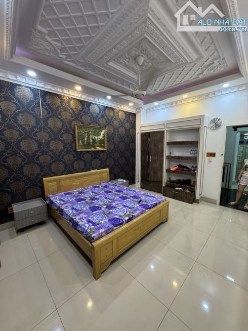 B.ÁN NHÀ ĐẸP NGAY MẶT T.IỀN TRẦN BÌNH TRỌNG – GẦN NGÃ TƯ TRẦN HƯNG ĐẠO, QUẬN 5
