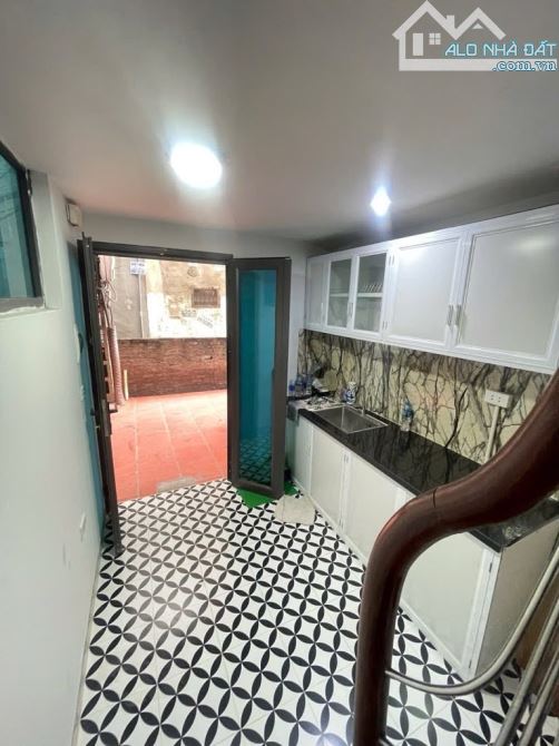Bán Nhà Giá Rẻ Thanh Nhàn – 13m² – 4 Tầng – 1,85 Tỷ-Gần phố-Ko QH