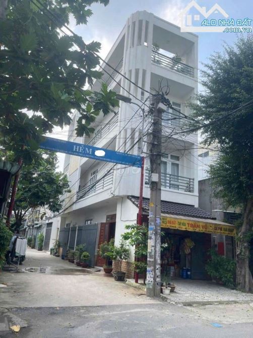 Nhà Phố 3 Tầng Cao Cấp, Góc 2 MT đường TCH 08-Nguyễn Thị Búp, ( 4,4x17m), giá chỉ 6,78 tỷ