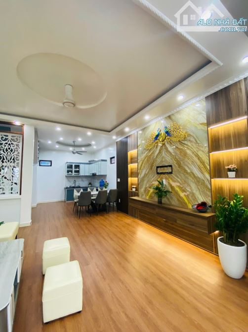 BÁN NHÀ CĂN GÓC 3 TẦNG– TRỤC CHÍNH QUỲNH HOÀNG, NAM SƠN– HẢI PHÒNG GIÁ CHỈ 3,2X TỶ