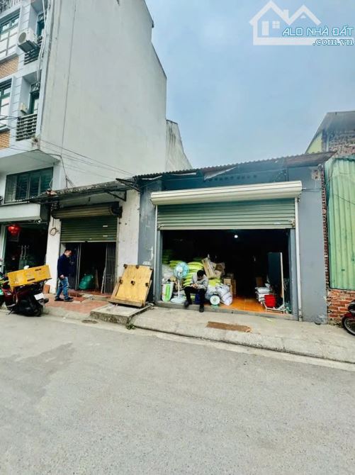 Bán nhà phố Lê Quang Đạo 120m2 mặt tiền 7m ô tô tránh đỗ kinh doanh giá 37.5 tỷ có TL