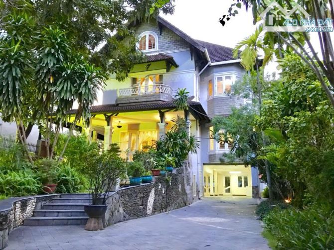 Biệt thự 2 mặt tiền sông Sài Gòn - Nguyễn Văn Hưởng, Thảo Điền, 1000m2 giá 155 tỷ