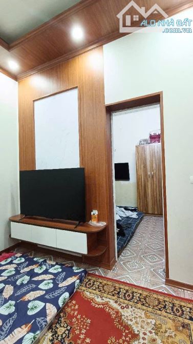 NHÀ 2 TẦNG MẶT TIỀN RỘNG Ở SƯỚNG - TRUNG TÂM TT YÊN VIÊN - KHU VỰC DÂN CƯ SẦM UẤT