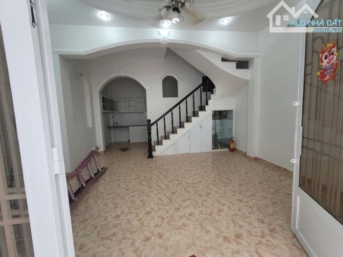 🔥🔥 TRẦN QUANG DIỆU, QUẬN 3, DTSD: 124m2, 4 TẦNG, 5 PHÒNG NGỦ. GIÁ: 10,68 TỶ💥💥