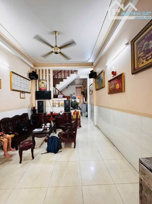 NHÀ 1 TRỆT 1 LẦU,  88M2 ( 4x22), MẶT TIỀN KD ĐƯỜNG 10M, DĨ AN – HƠN 5 ĐỒNG TL