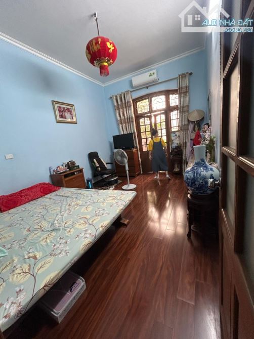 Võng Thị gần hồ Tây 2 thoáng không gian sông ước mơ 87m 3 tầng Mt6m giá 19 tỷ