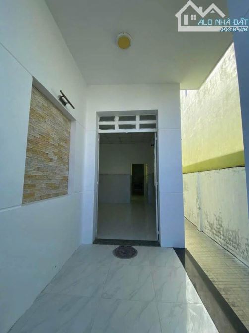 Bán nhà c4 Tân Hiệp Hóc Môn 97,5m2 giá 870 triệu sổ hồng riêng
