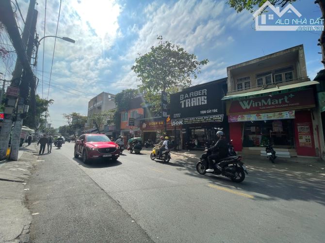 Bán nhà MT Đường D5 P25 Bình Thạnh, DT 8x16m CN 110m2, KC 3 tầng, giá 47 tỷ