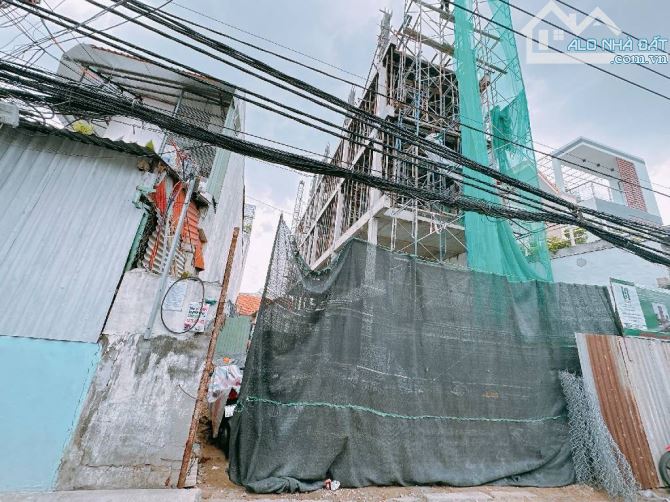 Lô Đất Hẻm Xe Hơi - 5x36 - Trung tâm Quận 7 - 9 Tỷ Hơn