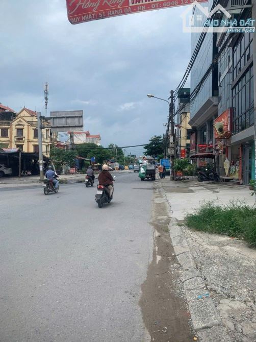 Bán nhà 3 tầng mặt phố Tam Trinh 135m2 MT 6.6m vỉa hè 7 m , đường đôi 56m sắp mở