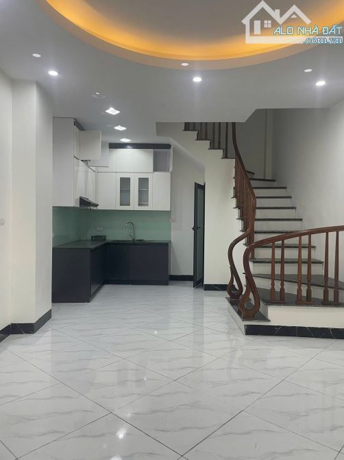 CƠ HỘI SỞ HỮU NHÀ MỚI KENG - 4 tầng tại trung tâm Phụng Châu, Chương Mỹ