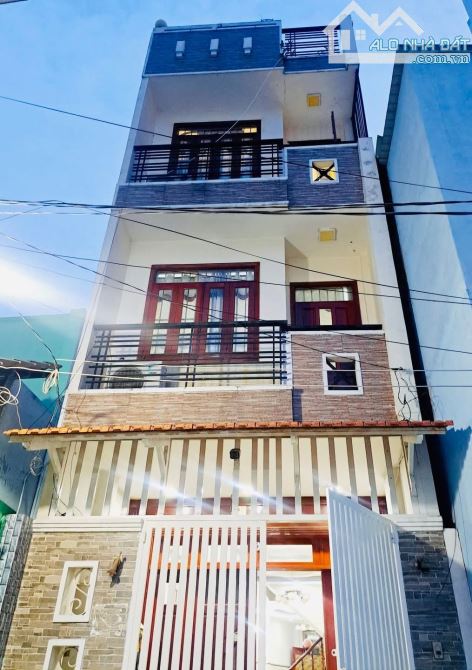 Nhà HXH Hậu Giang_ P11, Q6. Dt 80m2. 4 tầng (4m x 20m). Giá 7.8 tỷ.