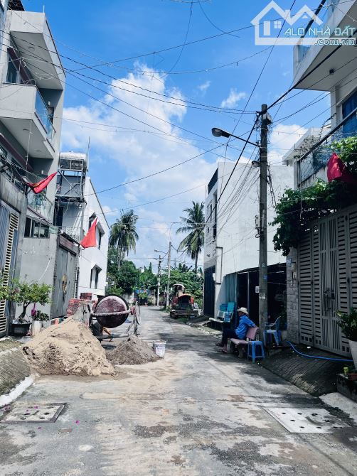 Bán đất Hiệp Bình Phước,Thủ Đức,61m2 giá chỉ 4,6 tỷ, sổ riêng,xe tải tới nơi