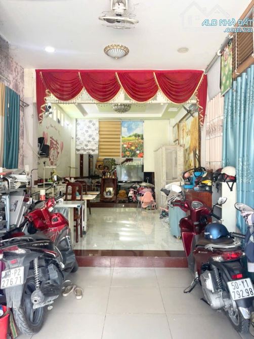 🔥 SIÊU PHẨM GÓC 2 MẶT TIỀN – 3 TẦNG BTCT – MỸ HUỀ, TRUNG CHÁNH, HÓC MÔN 🔥