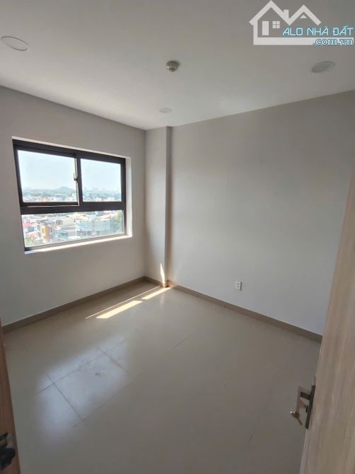 Bán căn hộ chung cư A6-A7 căn góc tầng cao thoáng mát, view mặt tiền đẹp, nhà mới nhận bàn