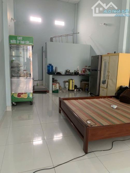 Bà Điểm(TC-HM) bán nhà mt đường 10m thông QL22 gần trường ĐH NNTH giá 4,7tỷ