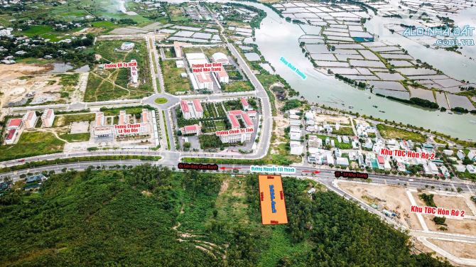 BÁN LÔ ĐẤT MẶT TIỀN ĐƯỜNG NGUYỄN TẤT THÀNH - GẦN TRƯỜNG CHÍNH TRỊ TỈNH Và KĐT SUN GROUP