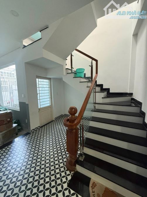 NHÀ KIỆT Ô TÔ PHAN TỨ – 119M² – NGANG 5M – CẤP 4 – GIÁ 10.2 TỶ