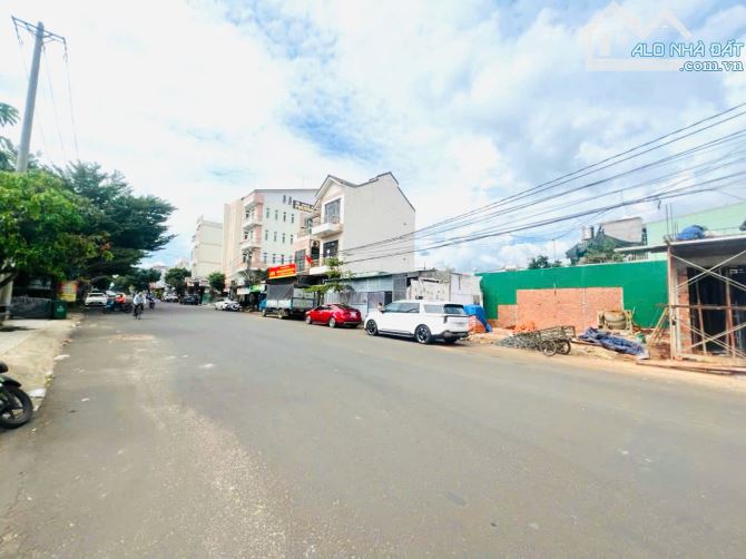 💥Đất TC Full 12,3*10m đường Phạm hùng,Kinh Doanh Tốt,gần Trường Đông Du,Gần Hoàng Việt