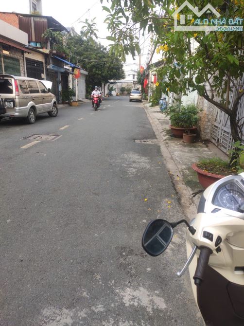 Nhà 1 sẹc Nguyễn Ảnh Thủ, 36m2, hẻm 7 mét thông, tiện kinh doanh, giá 4.5 triệu