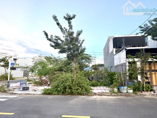 Bán nhanh Hói Kiểng 32 sát góc với trục thông Trúc Bạch. Giá siêu đầu tư lô sạch đẹp