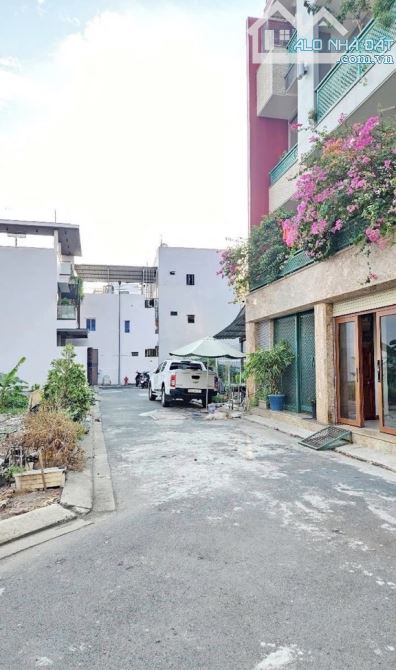 Bán lô đất khu biệt thự Nơ Trang Long - 86m2, xe hơi ngủ nhà - 12,x tỷ