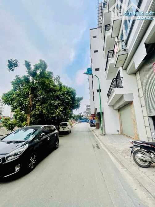 🏡 Bán nhà 4 tầng 39m² – Giá 12.8 tỷ – Hoàng Mai, phân lô ô tô tránh
