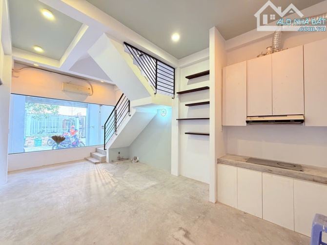 Đường nhựa 6m - Khu dân cư - Kiến trúc hiện đại  - nhà 3 tầng 56m2 - Nhỉnh 7 tỷ TL - XLHN