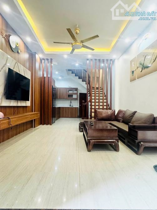 🌟 CỰC HOT – NHỈNH 5 TỶ SỞ HỮU NGAY NHÀ 5 TẦNG MỚI TINH – 1 NHÀ RA Ô TÔ TRÁNH 🌟