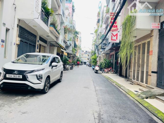 Hẻm xe hơi Nguyễn Bặc, 100m2, ngang 8m, gần sân bay, giáp Q3, Q1, giá 13.99 tỷ