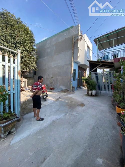 Chủ ngộp gởi bán LÔ ĐẤT P.HIỆP HÒA, 5X13=65M2, sổ riêng, thổ cư 100%, ĐƯỜNG ĐẶNG VĂN T300M