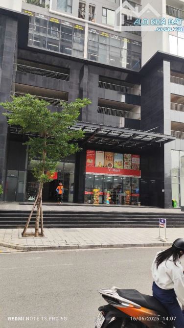 Bán căn hộ chung cư Rostown 79 Ngọc Hồi – 90m2 chỉ 6.64 tỷ